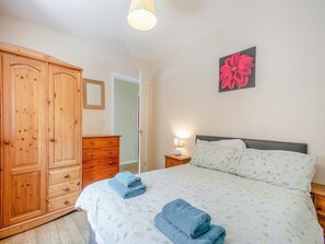 2 quartos, Wi-Fi de cortesia, roupa de cama