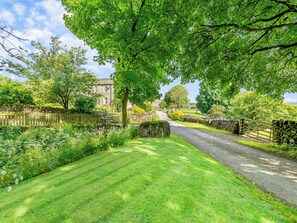 Property grounds - Grisedale Stables Cottage (Threshfield, near Grassington)