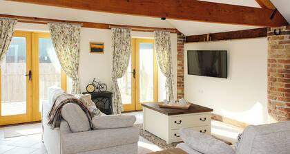 3 bedroom accommodation in Tickton, near Beverley