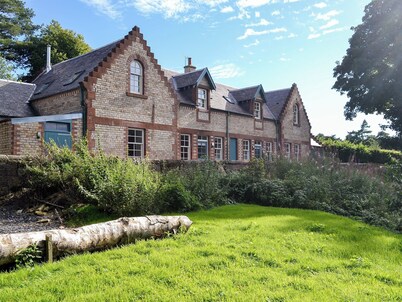 3 bedroom accommodation in Alloway, near Ayr