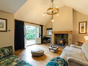 Fireplace - 3 bedroom accommodation in Riding Mill, near Corbridge (Riding Mill, near Corbridge)