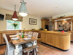 Dining - 3 bedroom accommodation in Riding Mill, near Corbridge (Riding Mill, near Corbridge)