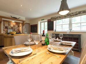 Dining - 3 bedroom accommodation in Riding Mill, near Corbridge (Riding Mill, near Corbridge)