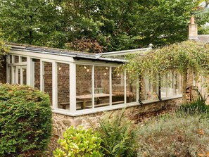 Outdoor dining - 3 bedroom accommodation in Riding Mill, near Corbridge (Riding Mill, near Corbridge)