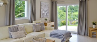 4 bedroom accommodation in Cheriton Bishop