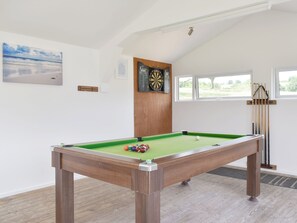 Game room - 4 bedroom accommodation in Cheriton Bishop (Cheriton Bishop)