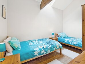 2 bedrooms, free WiFi, bed sheets - HIRST HOUSE - W41947 (Filey)