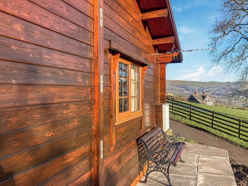 2 bedroom accommodation in Cononley, near Skipton