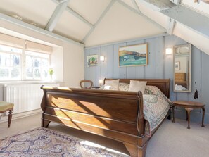 4 soverom, wi-fi (inkludert) og sengetøy