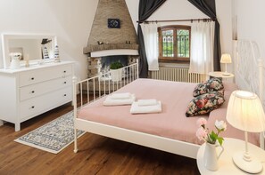 6 Schlafzimmer, Bügeleisen/Bügelbrett, kostenloses WLAN, Bettwäsche
