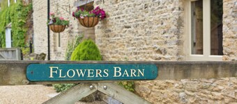 3 bedroom accommodation in Middle Duntisbourne, near Cirencester