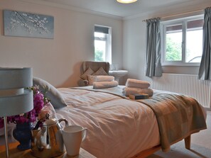 6 bedrooms, free WiFi, bed sheets - 6 bedroom accommodation in Exbourne, near Okehampton (Exbourne, near Okehampton)