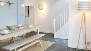 Dining - 3 bedroom accommodation in Penzance (Penzance)