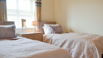 2 bedrooms, free WiFi, bed sheets, wheelchair access