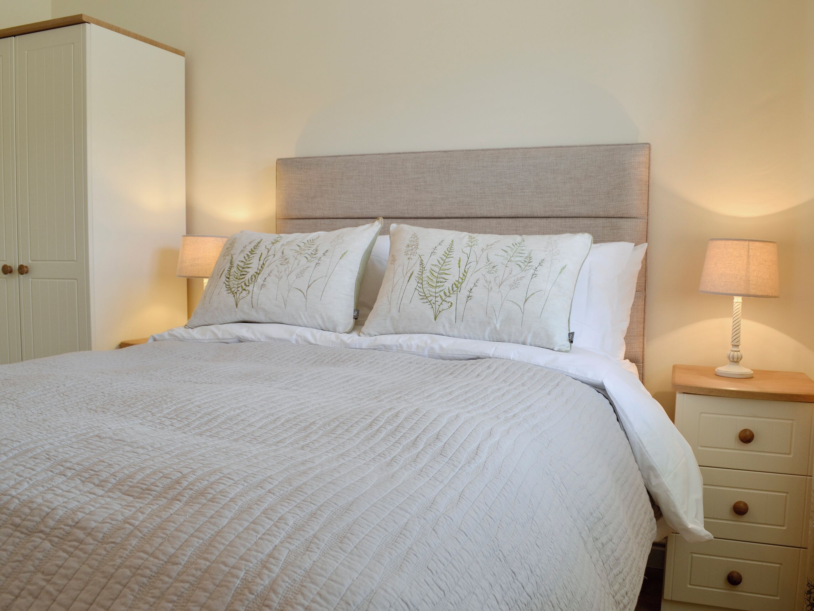 2 bedrooms, free WiFi, bed sheets, wheelchair access