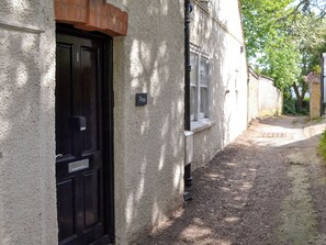 Exterior detail - 2 bedroom accommodation in St. Margarets at Cliffe, near Dover (St. Margarets at Cliffe, near Dover)