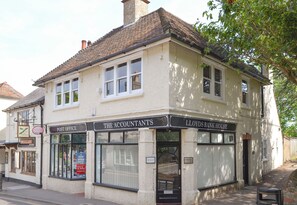 Exterior - 2 bedroom accommodation in St. Margarets at Cliffe, near Dover (St. Margarets at Cliffe, near Dover)