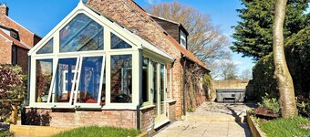 3 bedroom accommodation in Bielby, near York