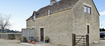 2 bedroom accommodation in Westonbirt, near Tetbury