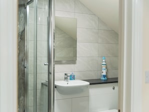 Towels - Church View - UKC2302 (Wainfleet St. Mary, near Skegness)
