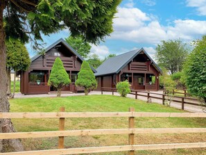 Exterior - 2 bedroom accommodation in Banavie, near Fort William (Banavie, near Fort William)