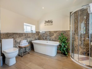Towels - 2 bedroom accommodation in Wimborne (Wimborne)