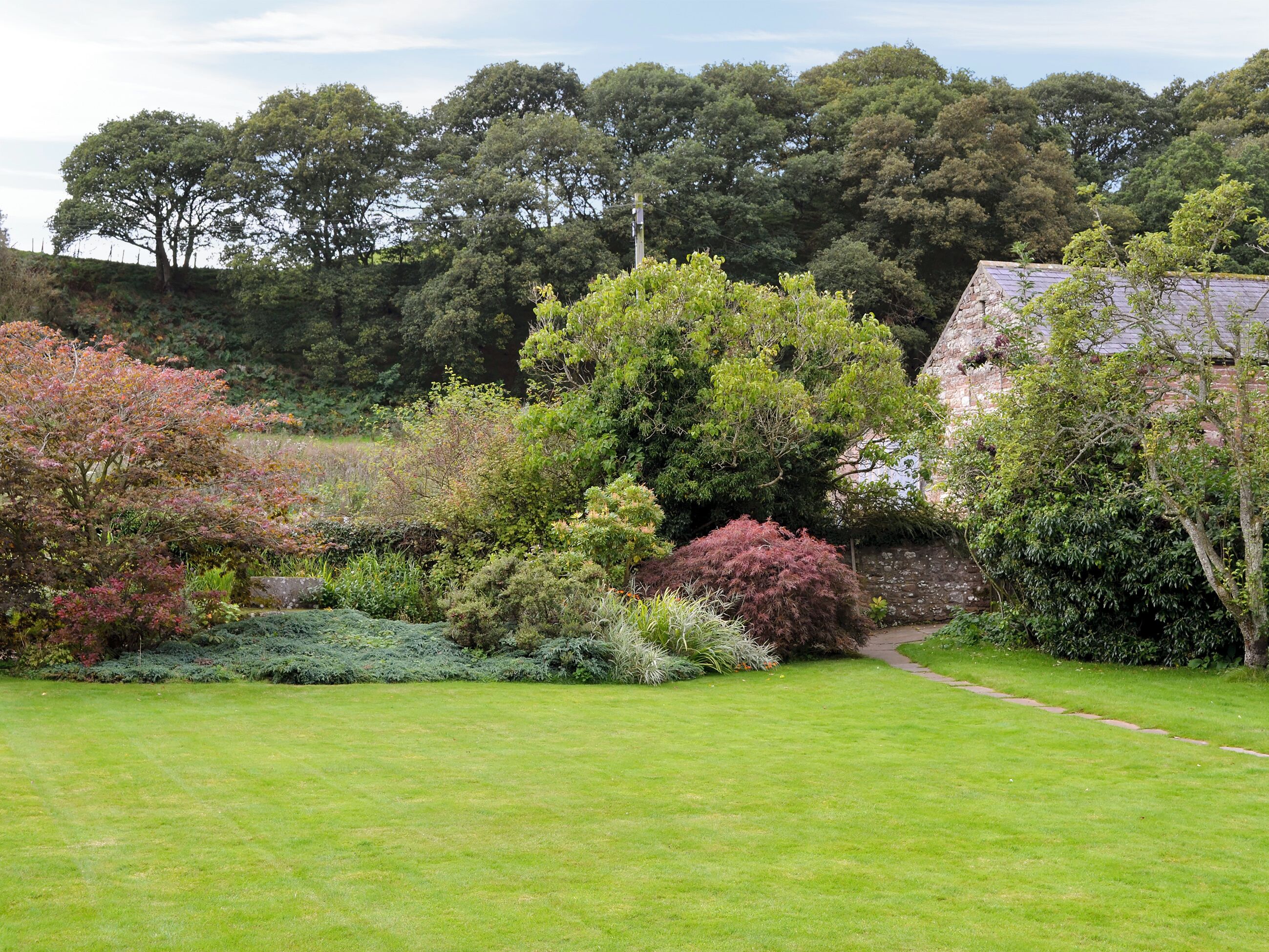 المنطقة المحيطة بالمنشأة