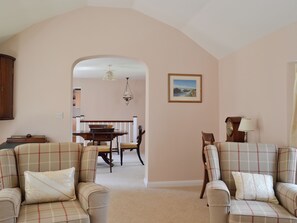 TV - 2 bedroom accommodation in Littlehampton, near Arundel (Littlehampton, near Arundel)