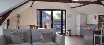 2 bedroom accommodation in Beccles, near Gillingham