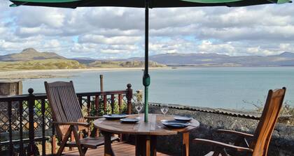 2 bedroom accommodation in Criccieth