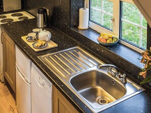 Dishwasher, cookware/dishes/utensils