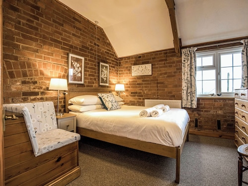 2 bedroom accommodation in Ledbury