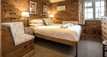 2 bedroom accommodation in Ledbury