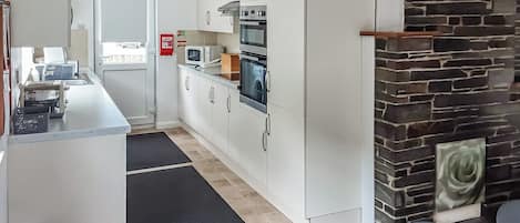 Geschirrspüler, Hochstuhl