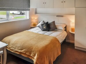 4 bedrooms, free WiFi, bed sheets - Valley Truckle Bungalow (Valley Truckle, near Tintagel)