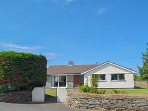 Exterior - Valley Truckle Bungalow (Valley Truckle, near Tintagel)