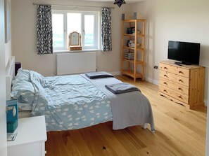 4 Schlafzimmer, kostenloses WLAN, Bettwäsche