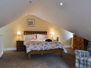 1 bedroom, free WiFi, bed sheets