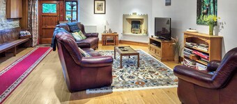 3 bedroom accommodation in Salterforth, near Barnoldswick