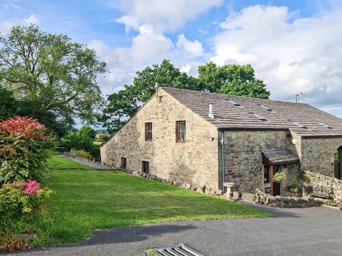 3 bedroom accommodation in Salterforth, near Barnoldswick