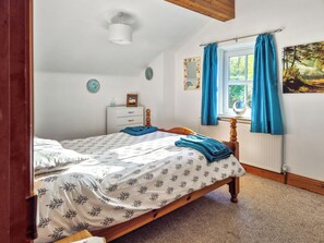 3 bedrooms, free WiFi, bed sheets