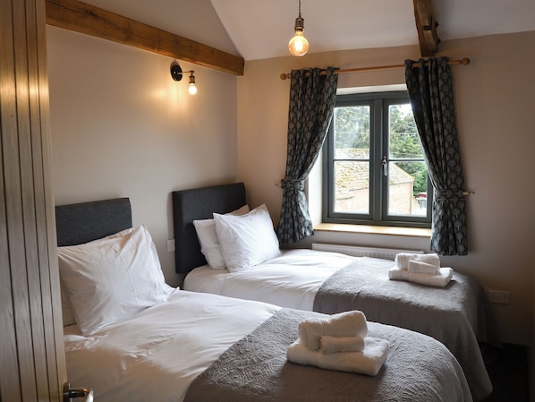2 chambres, Wi-Fi gratuit, draps fournis