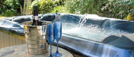 Baignoire à remous extérieure