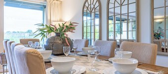 5 bedroom accommodation in Somerford Keynes