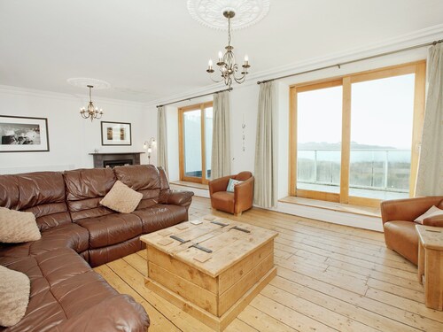 6 bedroom accommodation in Trearddur Bay, Anglesey