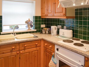High chair - 3 bedroom accommodation in Maidencombe, near Torquay (Maidencombe, near Torquay)
