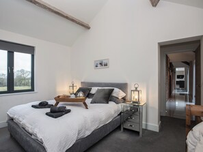 3 chambres, accès au Wi-Fi (inclus), literie fournie