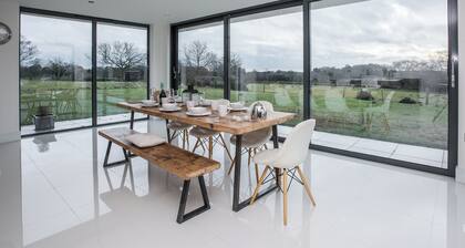 3 bedroom accommodation in Roughton, near Cromer