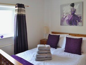 3 bedrooms, free WiFi, bed sheets