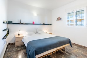 2 habitaciones, tabla de planchar con plancha y wifi gratis 